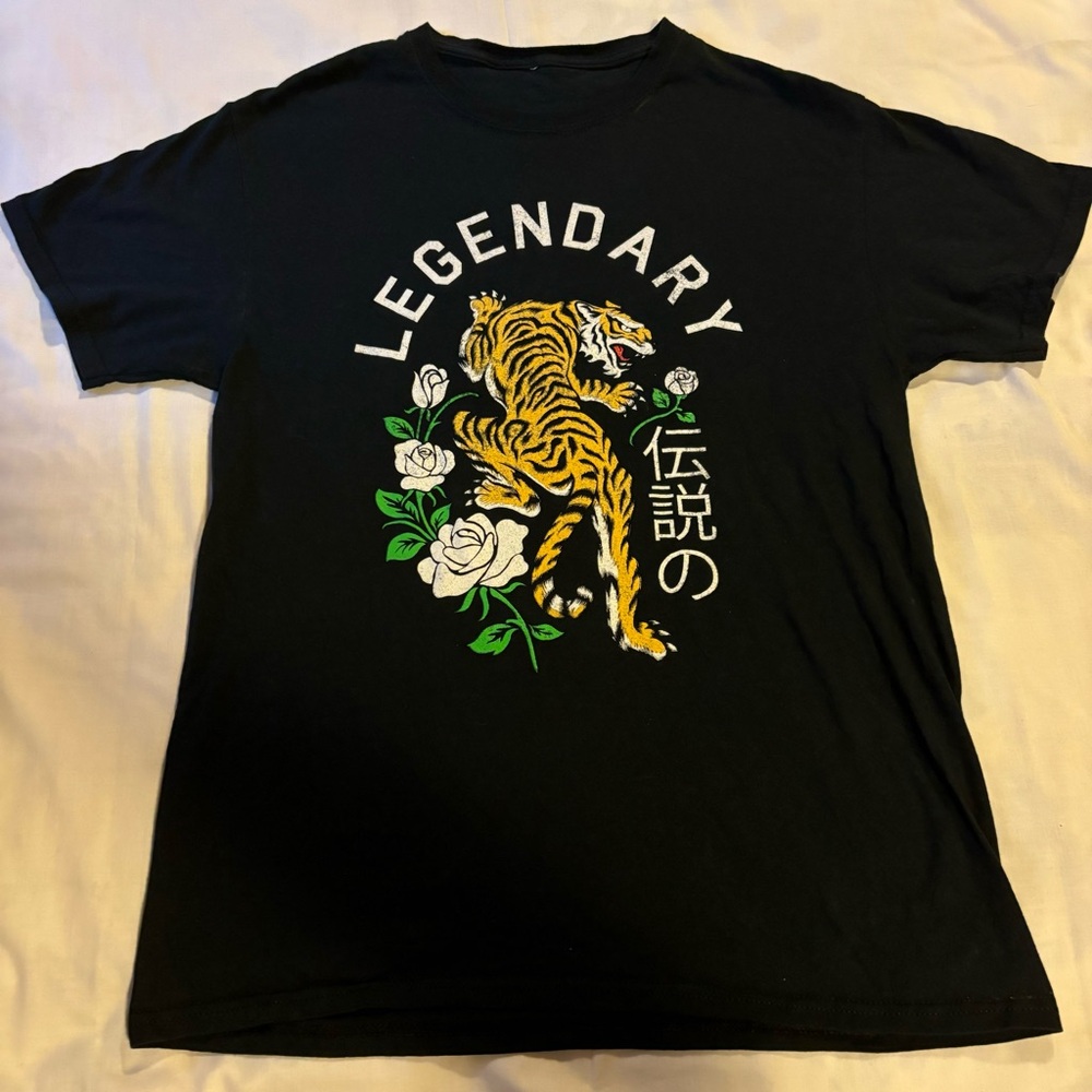 Legendary Tiger Short Sleeve Black Casual Crewneck Spring Kitty Shirt Size M